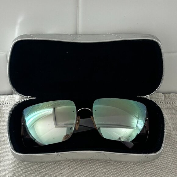 Chanel Vintage CC Sunglasses - Silver Iridescent - Rhinestones - 4095-B 124/Z1 - Picture 9 of 12